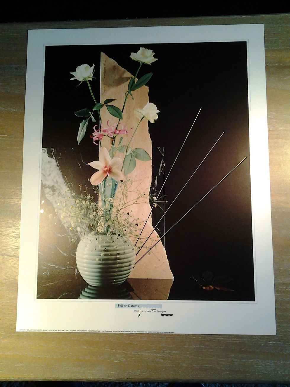 19841 Flower Arrangement