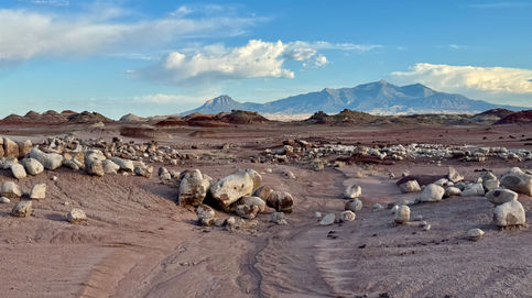 unique badlands formations in Bentonite Hills