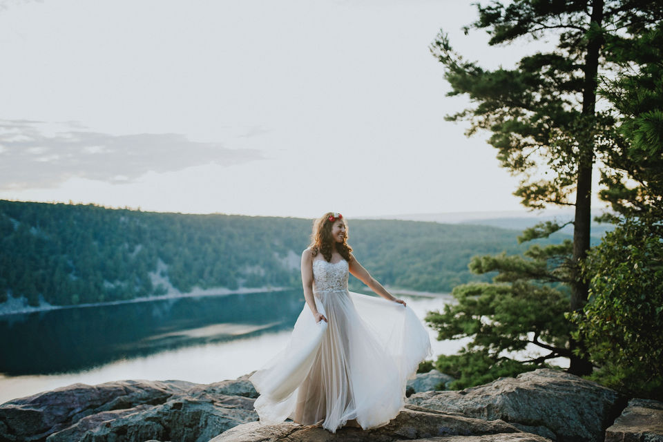Devil's Lake Outdoor Unposed Lifestyle Adventure Elopement Photographer