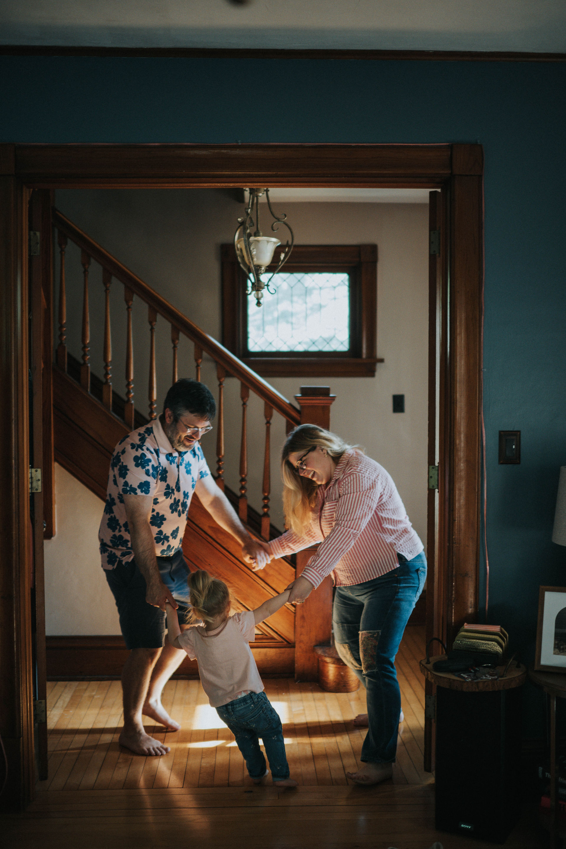 In-home nostaglic family documentary photography session in Hudson Wisconsin