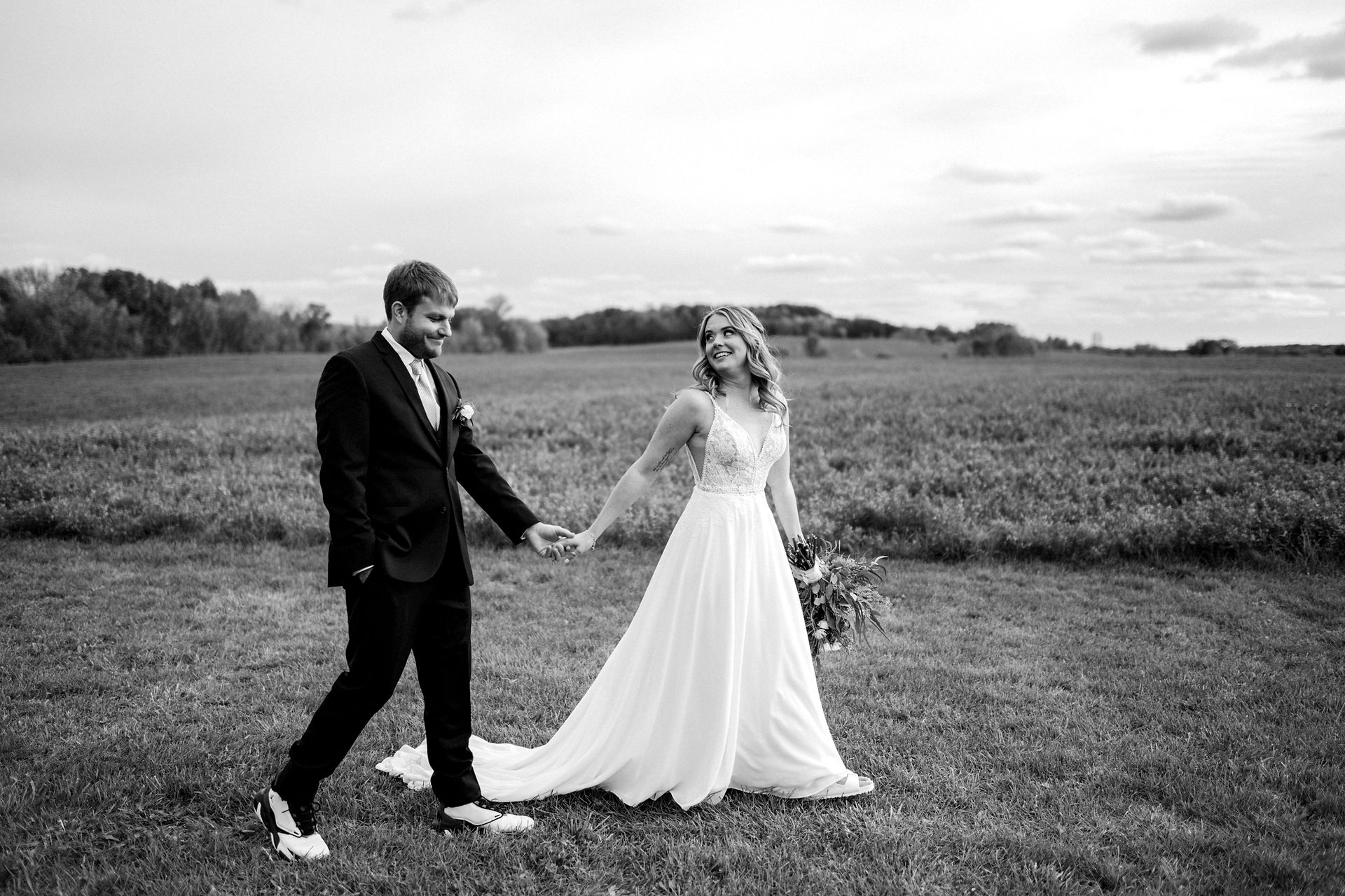 Fall wedding at croix-view farm in osceola, wisconsin documentary photography barn wedding outdoor ceremony private vows october autumn colors lifestyle photographer