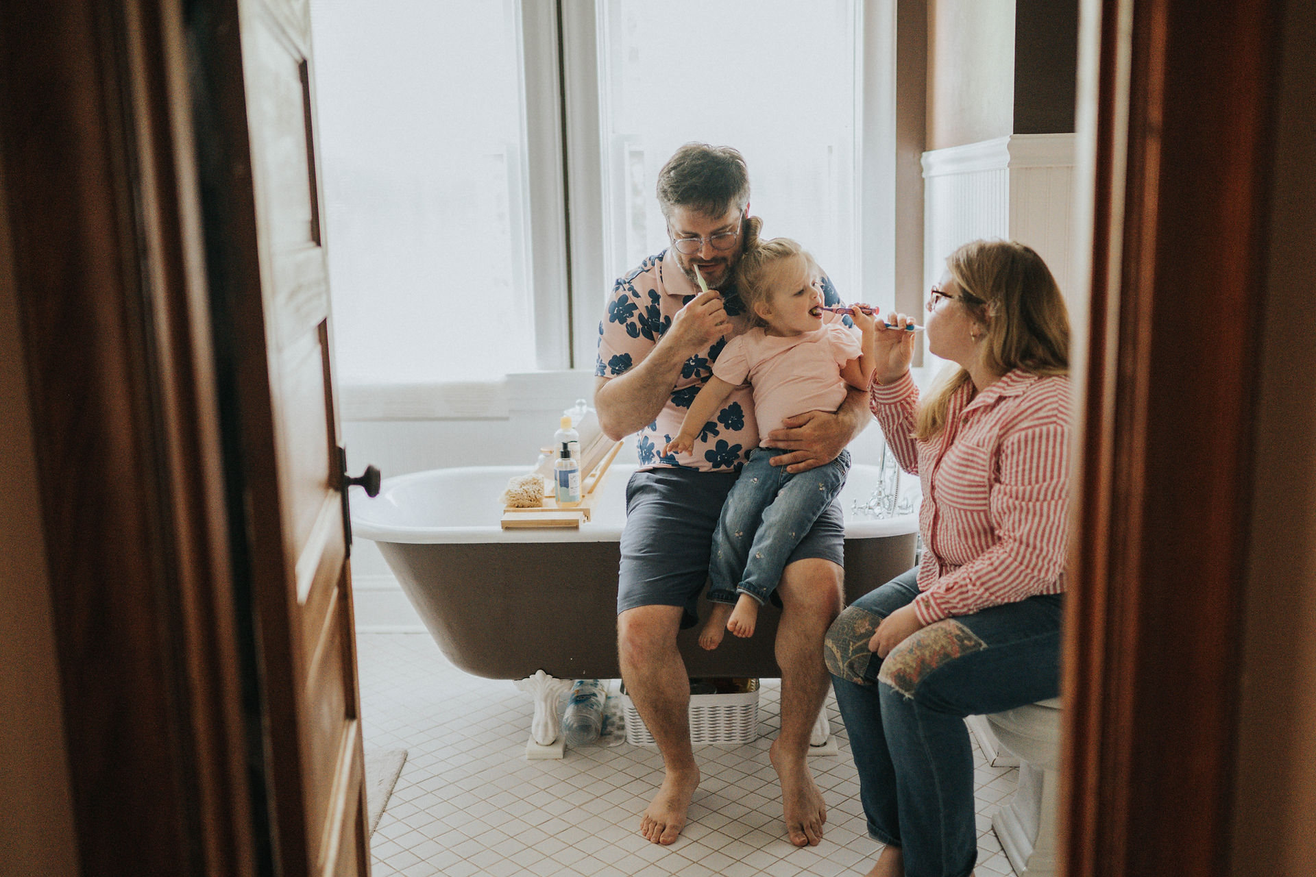 In-home nostaglic family documentary photography session in Hudson Wisconsin
