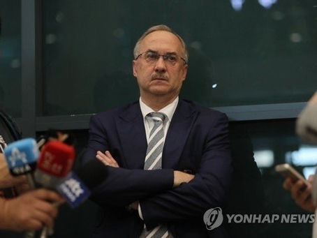 슈틸리케 전 대표팀 감독 "한국, 16강 가능성 매우 낮아"
