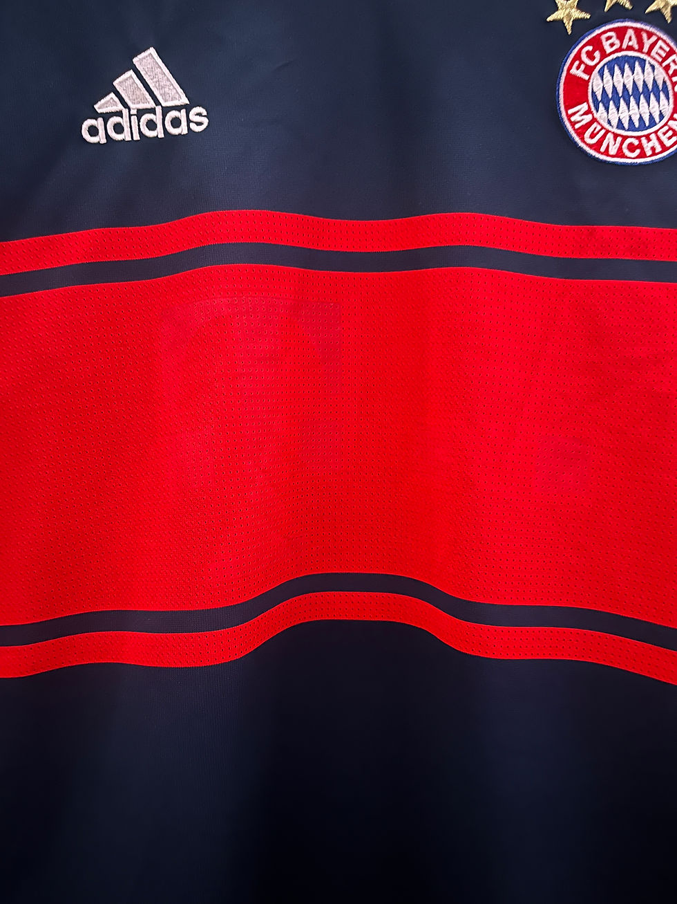 Thumbnail: adidas Bayern Munich 17/18 Away Jersey - James #11 - M - USED: Very Good/Good