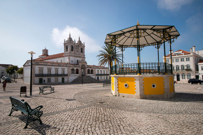 Belo coreto em Nazare.jpg