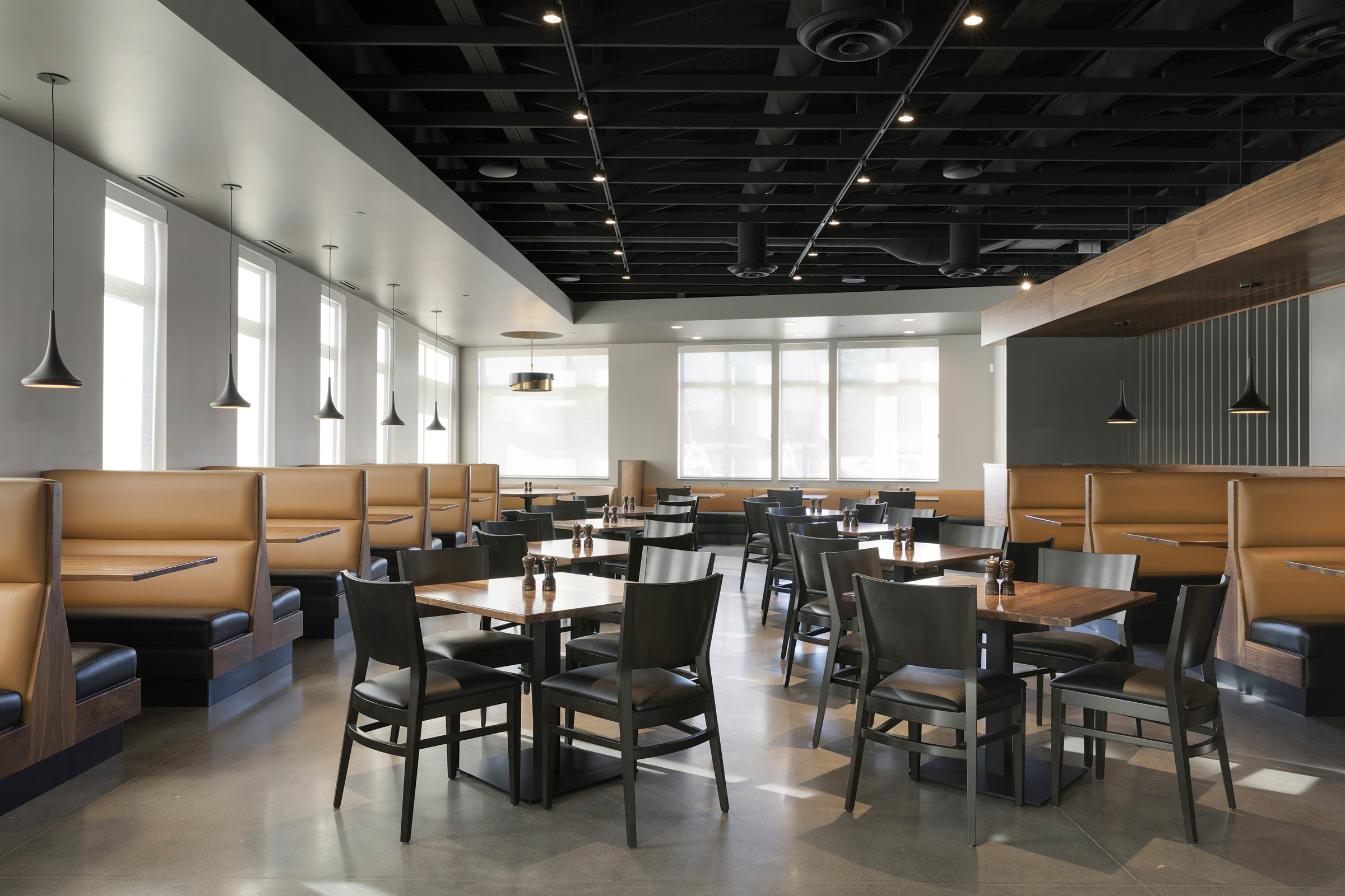 American Restaurant PLate on Main Prior Lake, MN