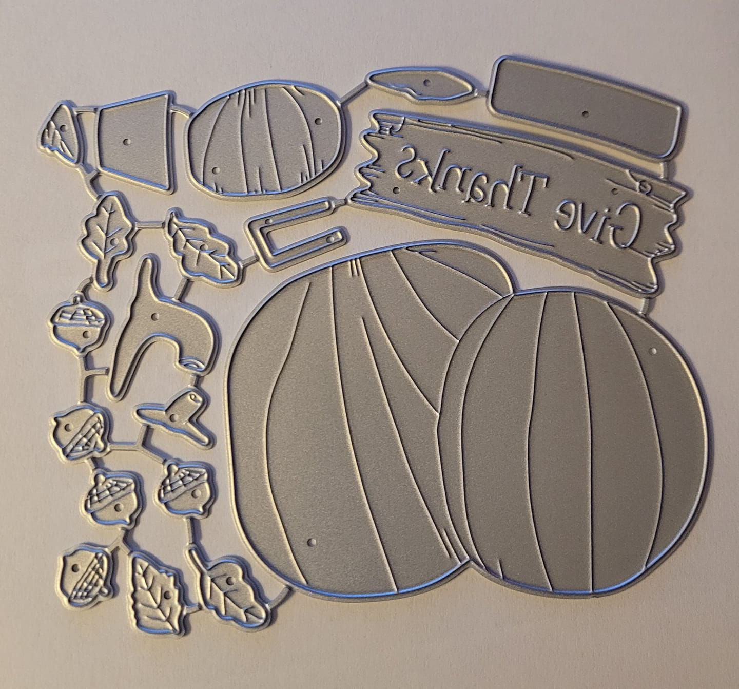 Give Thanks with 3 Pumpkins Metal Cutting Die
