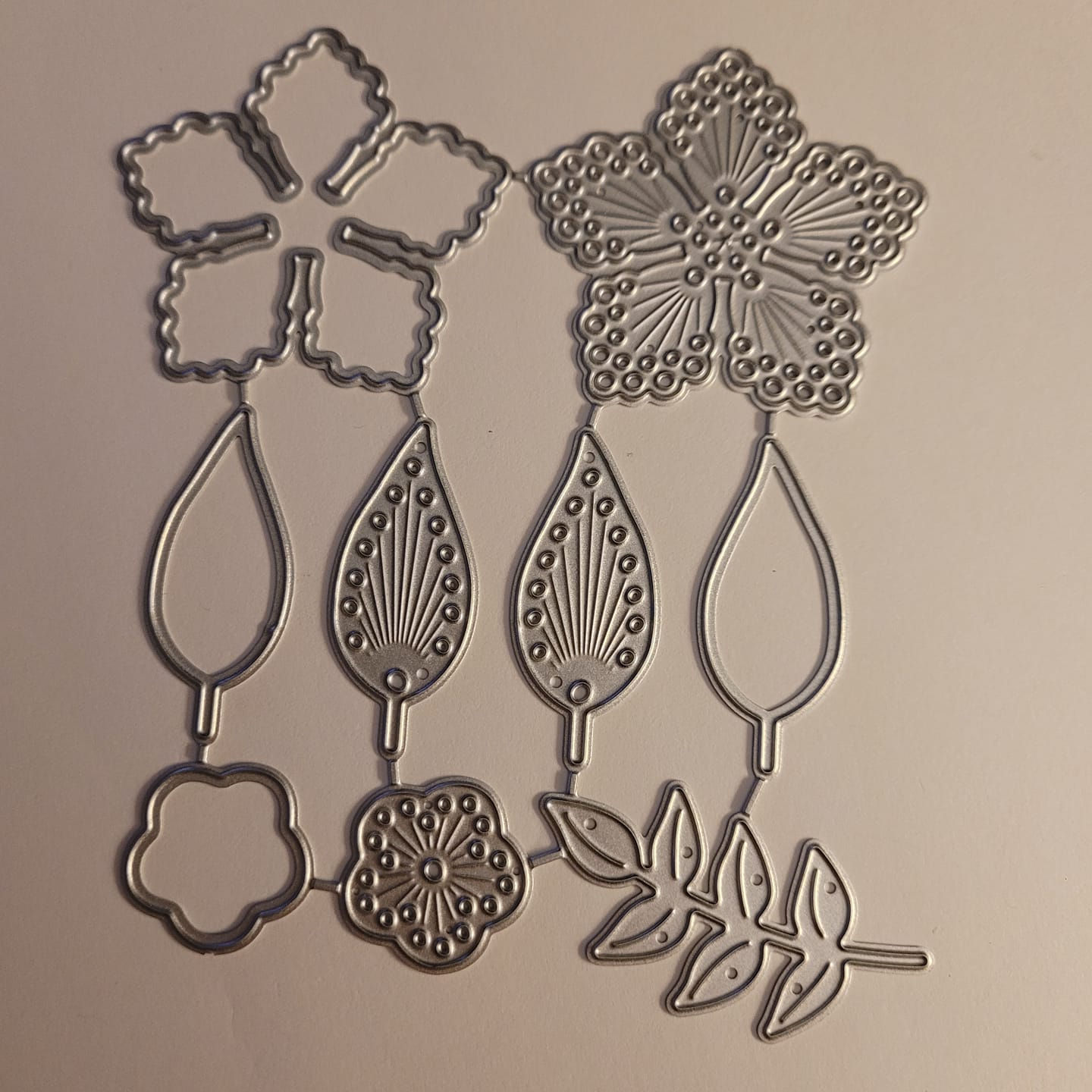 Star Flowers with circle design Metal Cutting Die