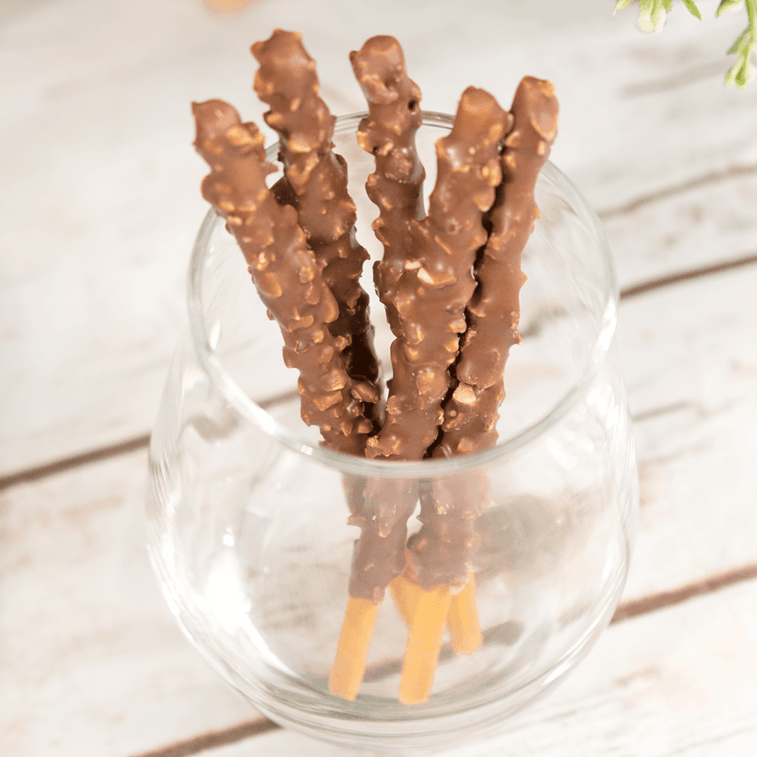 Miniatura: Pocky Almond Crush Chocolate Cream Covered Cookie Sticks 1.45oz