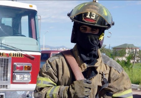 Incendia vehículo en Tierra Nueva, se desconocen motivos