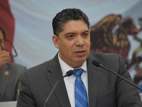 Exige diputado Sncista pago de prestaciones al Snte 42