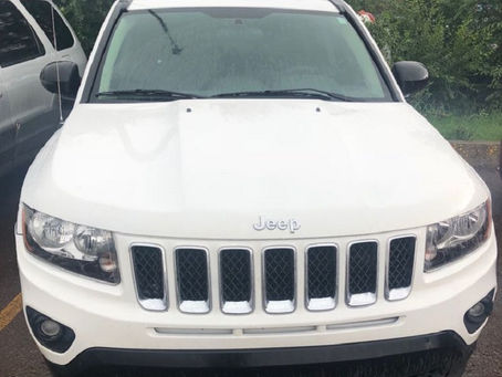 Aseguran auto chueco 2015 en entronque a La Junta