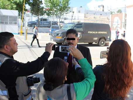 Vinculan a proceso a alcalde por engomado ilegal para chuecos