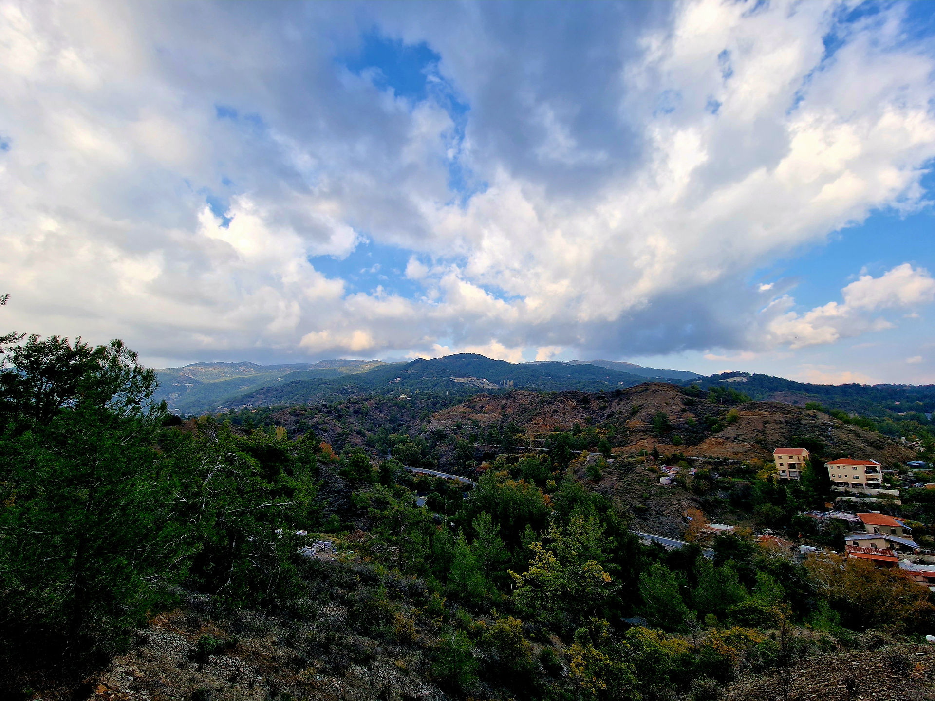 Trail Kastrovounos in Platres