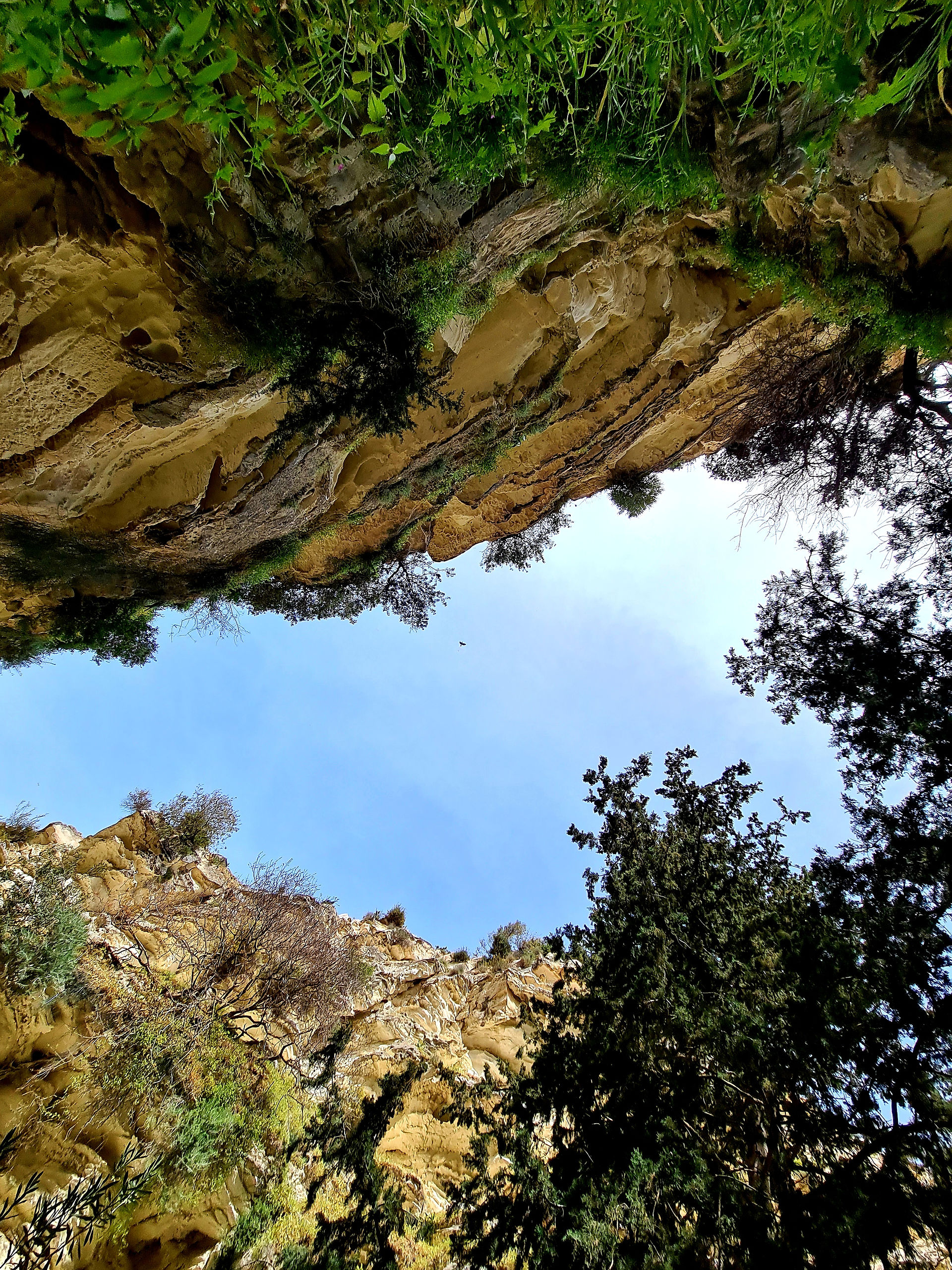 Irinis Gorge in Arodes