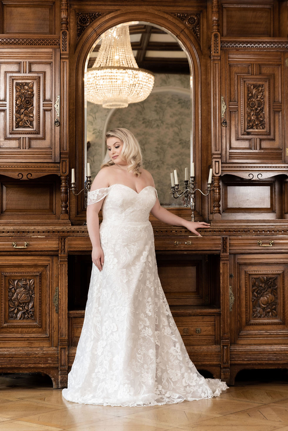 Thumbnail: Curvy Bridalwear - Millie Grace Wedding Dress