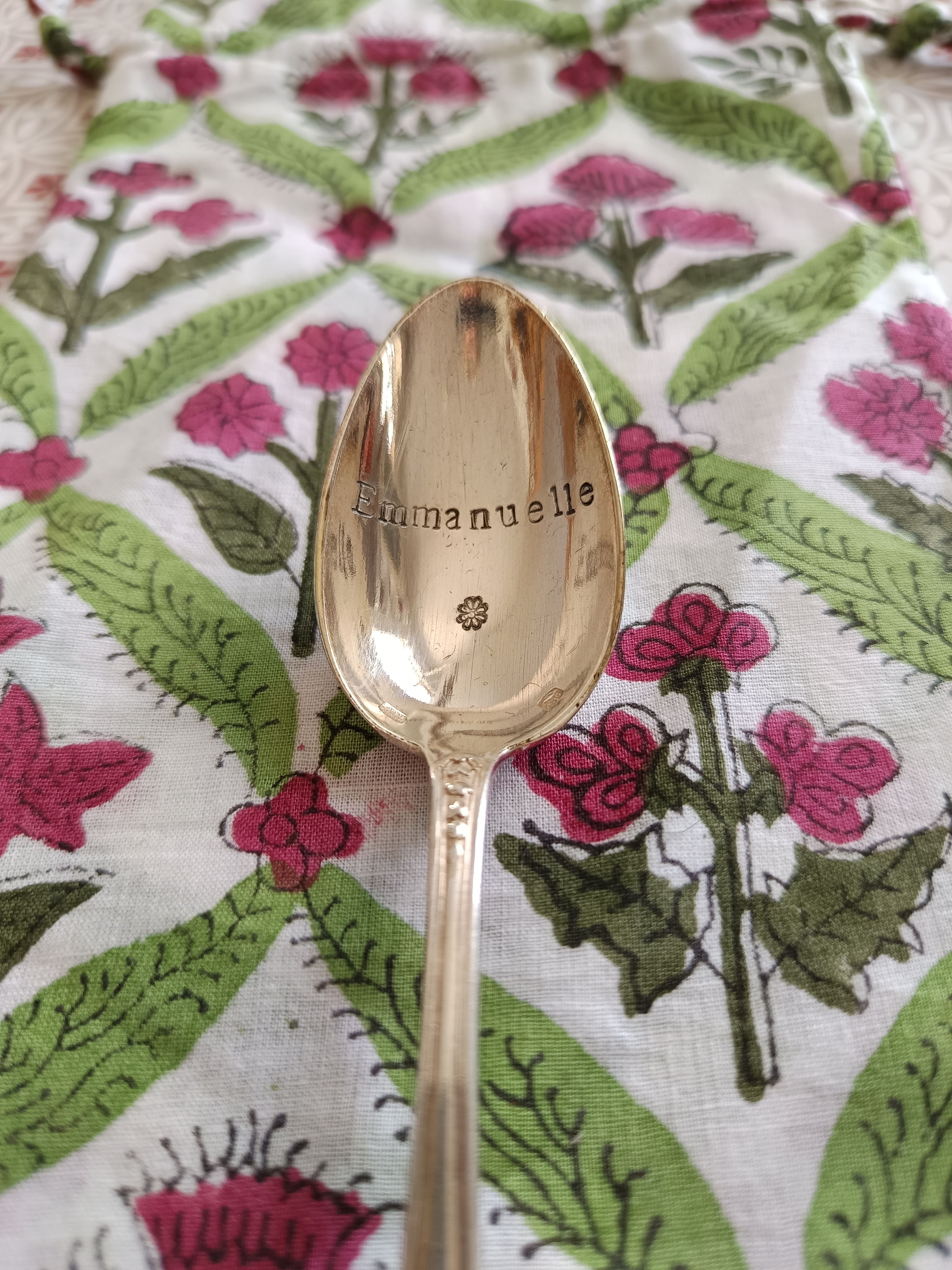 Cuillère à dessert imparfaite " Emmanuelle 🌸" avec encre