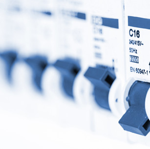 elektricitet pluggar