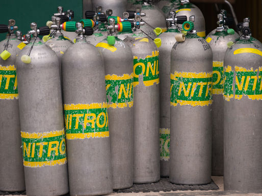 tauchen mit Nitrox - markierte Nitrox Tauchflaschen