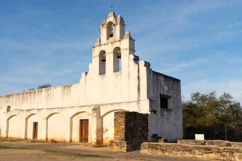 Exterior of the church at Mission San Juan, building completed in 1772, at the San Antonio Missions National Park in San Antonio, Texas, USA.