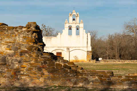 Exterior of the church at Mission San Juan, building completed in 1772, at the San Antonio Missions National Park in San Antonio, Texas, USA.
