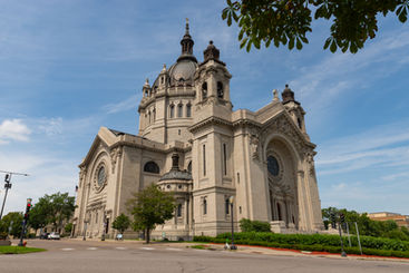 Exterior of the Cathedral of Saint Paul, built between 1906 and 1915, in St. Paul, Minnesota, USA.