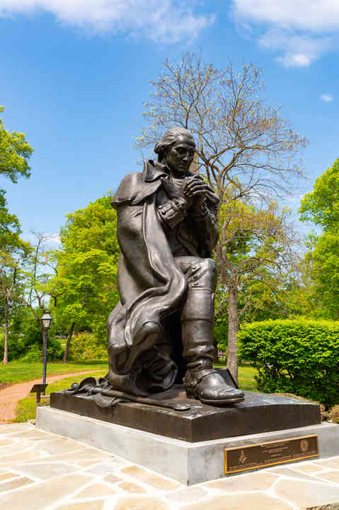 Valley Forge, Pennsylvania - United States - May 8th, 2026: The George Washington in Prayer Memorial Statue, by artist Donald DeLue, at the Freedoms Foundation at Valley Forge in Valley Forge, Pennsylvania, USA. *FOR EDITORIAL USE ONLY