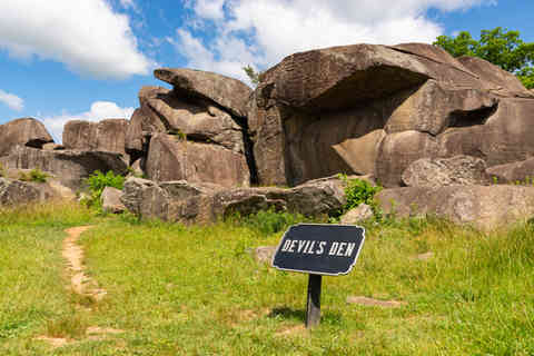 Devil's Den at Gettysburg National Military Park in Gettysburg, Pennsylvania, USA.