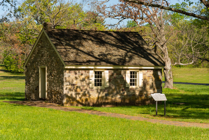 Stone one-room schoolhouse, built in the early 1800's, at Valley Forge National Historical Park in King of Prussia, Pennsylvania, USA.