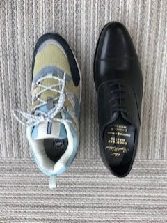 靴屋アレコレ スニーカーとビジネスシューズのサイズ