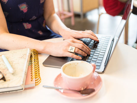 5 ways to make the about page for  your creative business stand out 