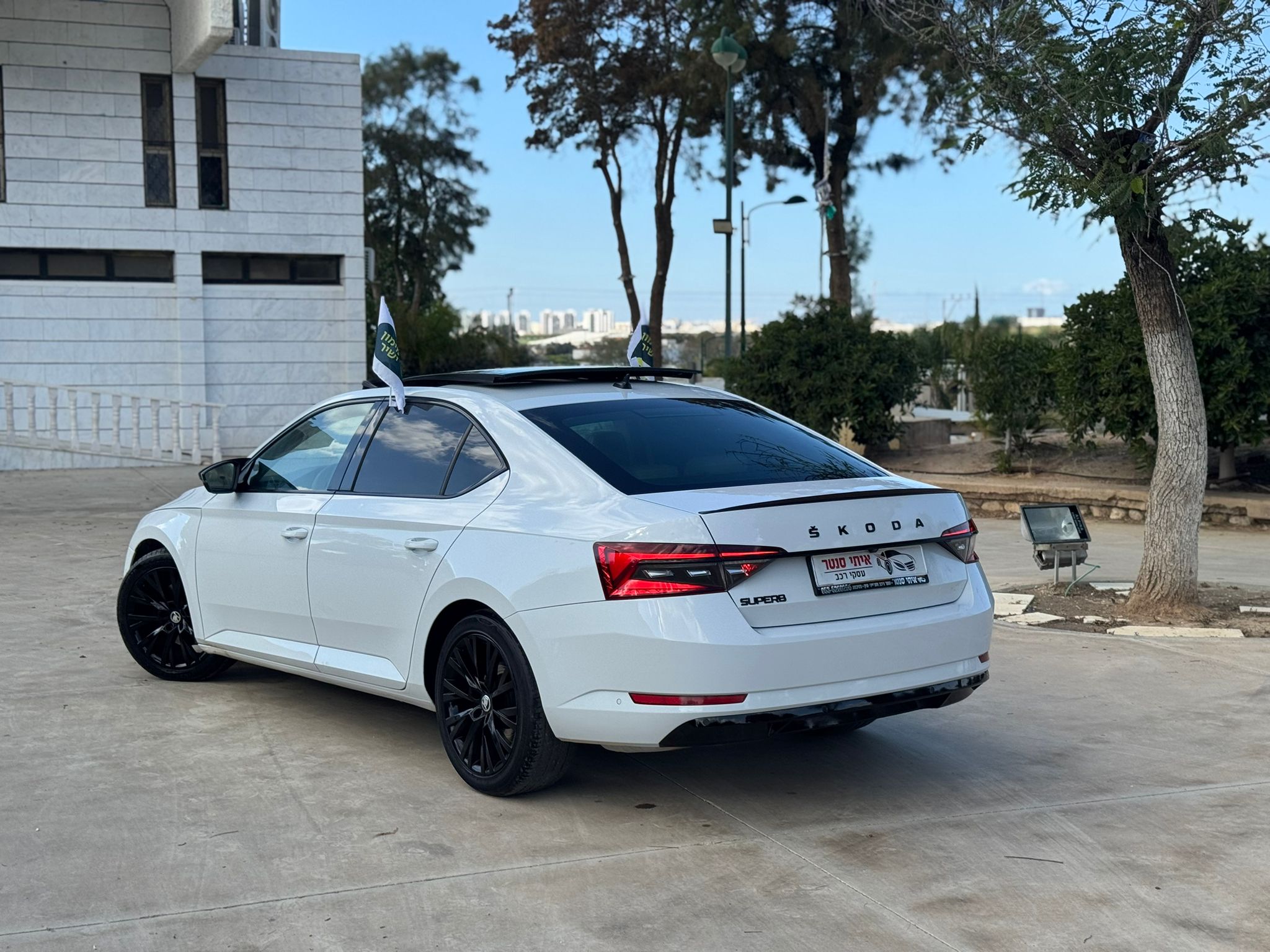 תמונות רכב סקודה SUPERB FL