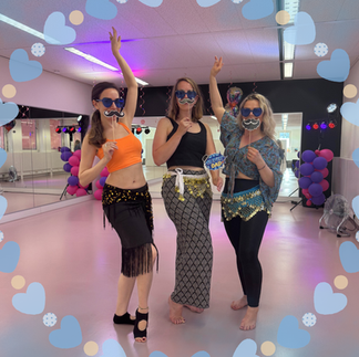 Two belly dance students celebrating Father's Day at Joy Dance Lab Eindhoven