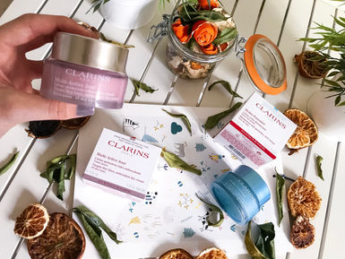 HYDRA-ESSENTIEL BY CLARINS ❄️