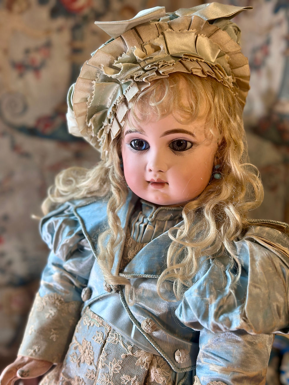 Thumbnail: E12J Princess in Fantastic Orig. Costume