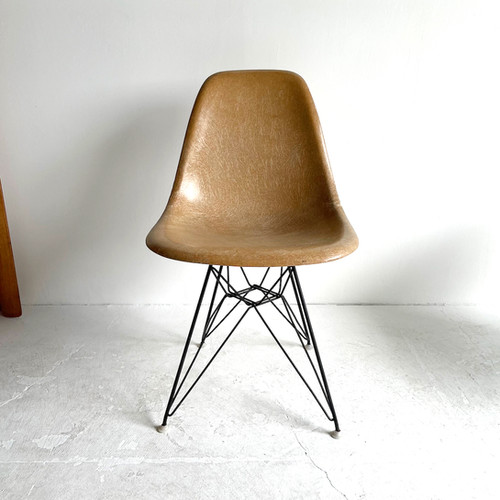 Herman Miller（ハーマン・ミラー）｜Eames Side Shell Chair