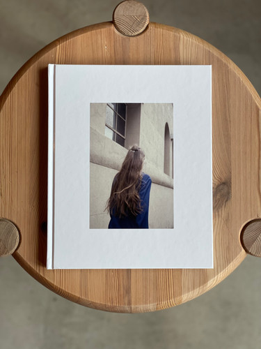 X-GIRL SHOW - Angela Hill | IN THE LIGHT