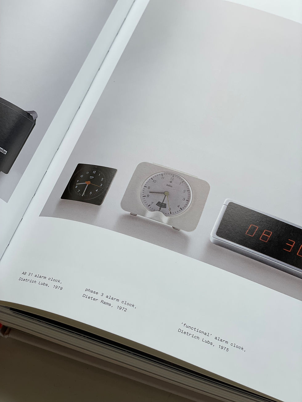 サムネイル： Dieter Rams / As Little Design as Possible