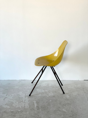 椅子 Rene Jean Caillette Coccinelle Chair René-Jean Caillette Coccinelle chair by René-Jean Caillette