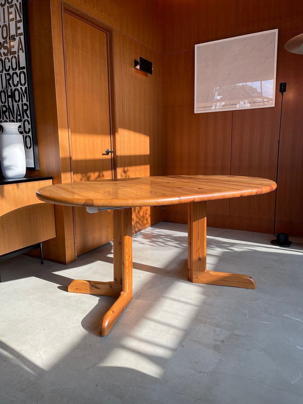 Thumbnail: Rainer Daumiller Solid Pine Extendable Dining Round Table 1050 , 1970-80