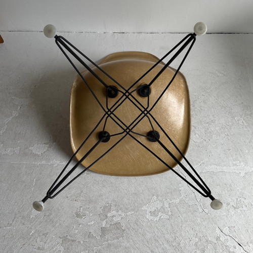 Herman Miller（ハーマン・ミラー）｜Eames Side Shell Chair / ca