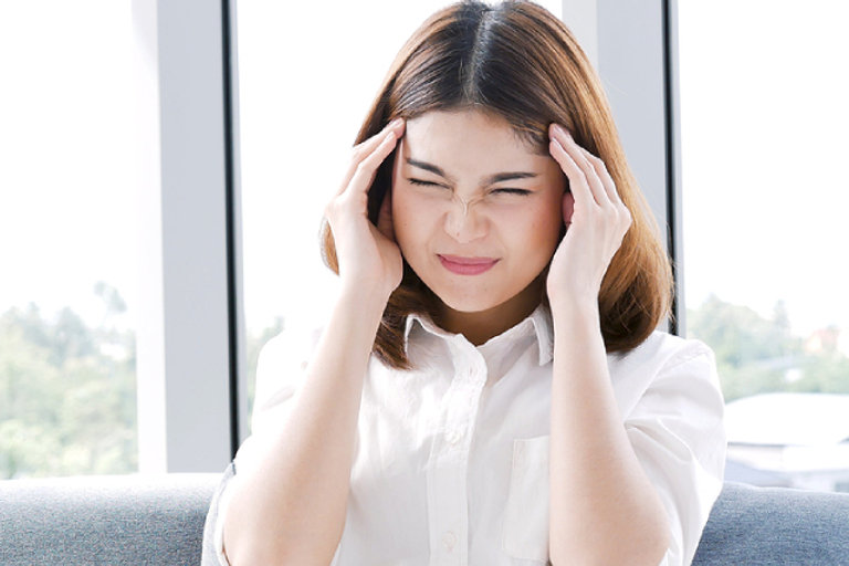4 Types Of Headaches That Often Come With Light Sensitivity