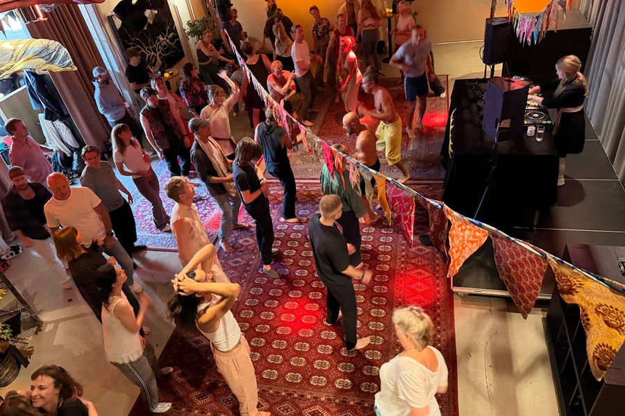 The floor dancing under bunting