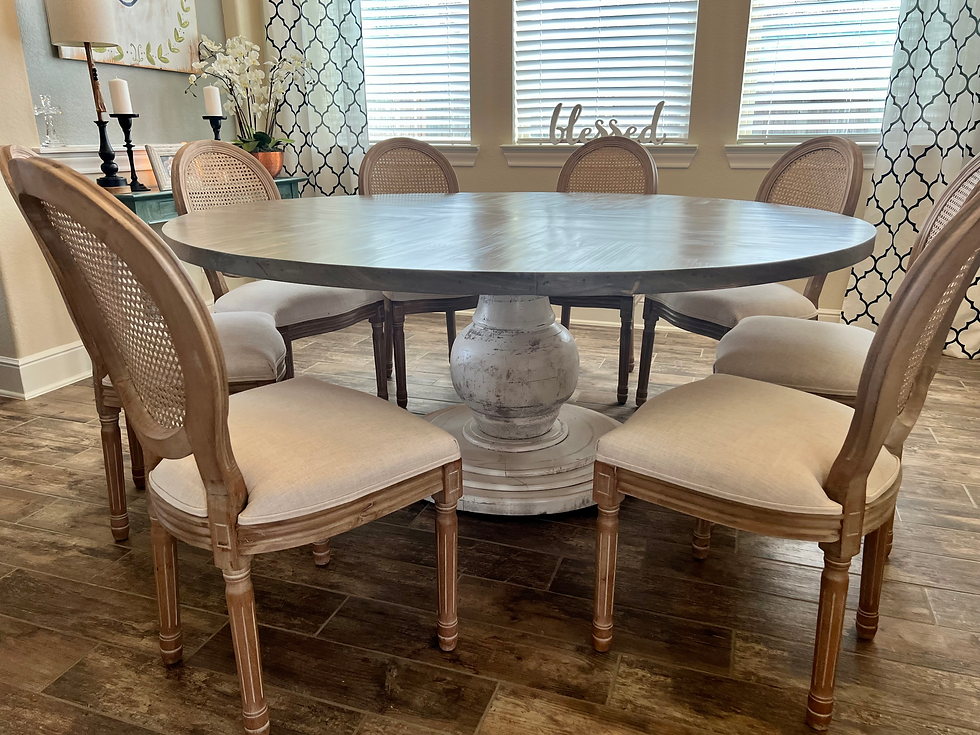 Thumbnail: Round Bonnie Table