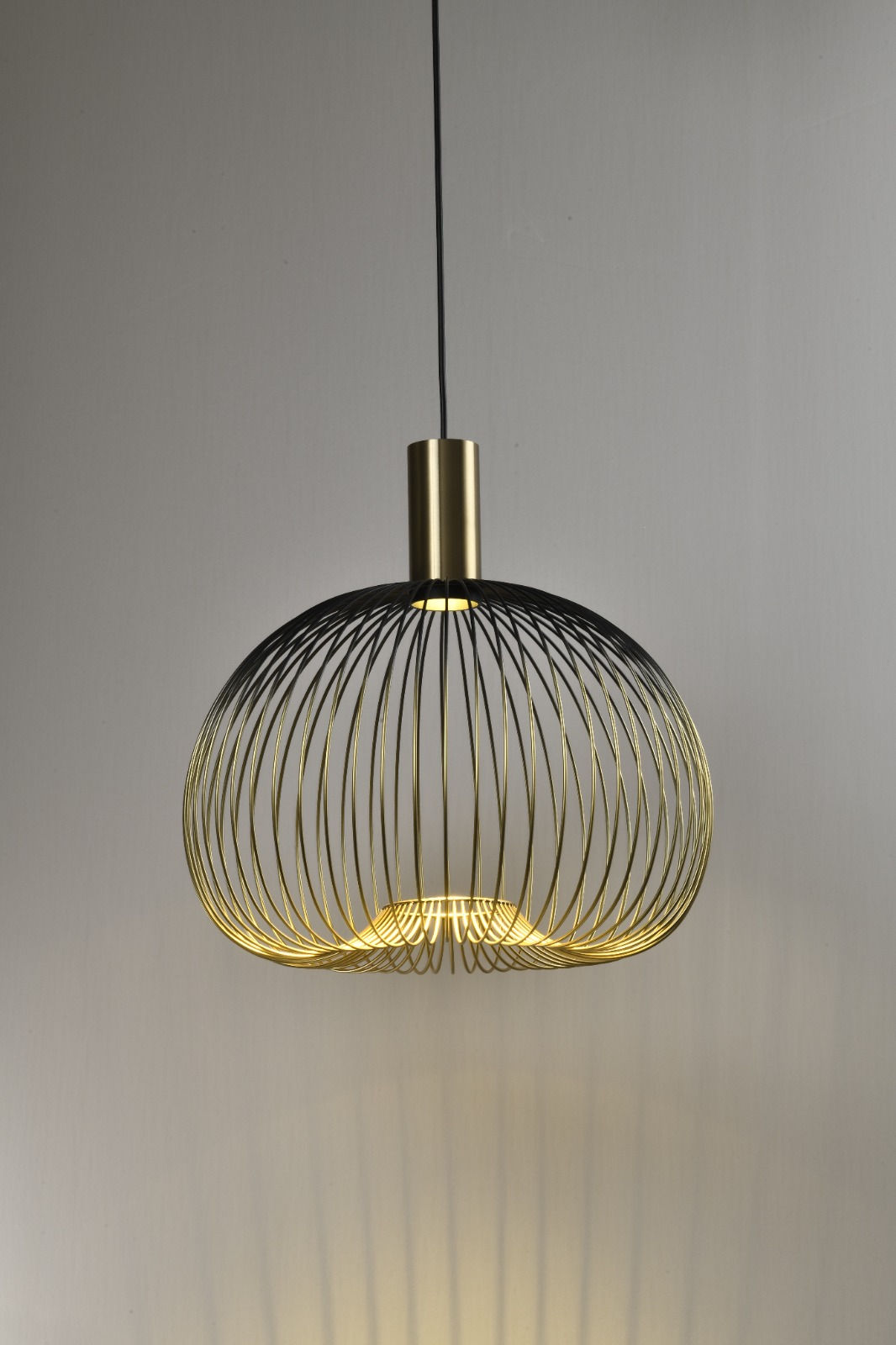 MERIDIAN WIRE PENDANT MEDIUM
