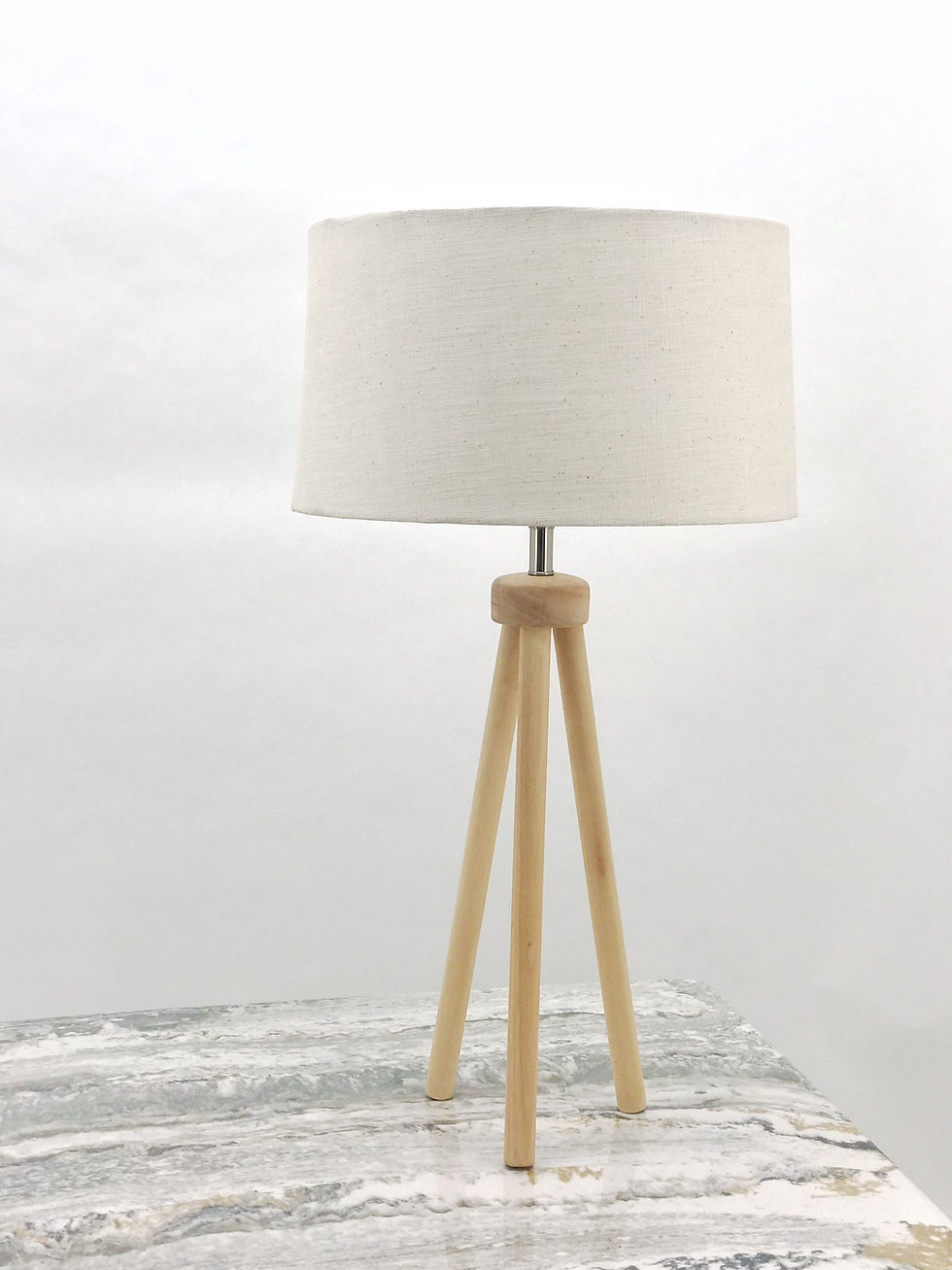 JARVIS TRIPOD LAMP