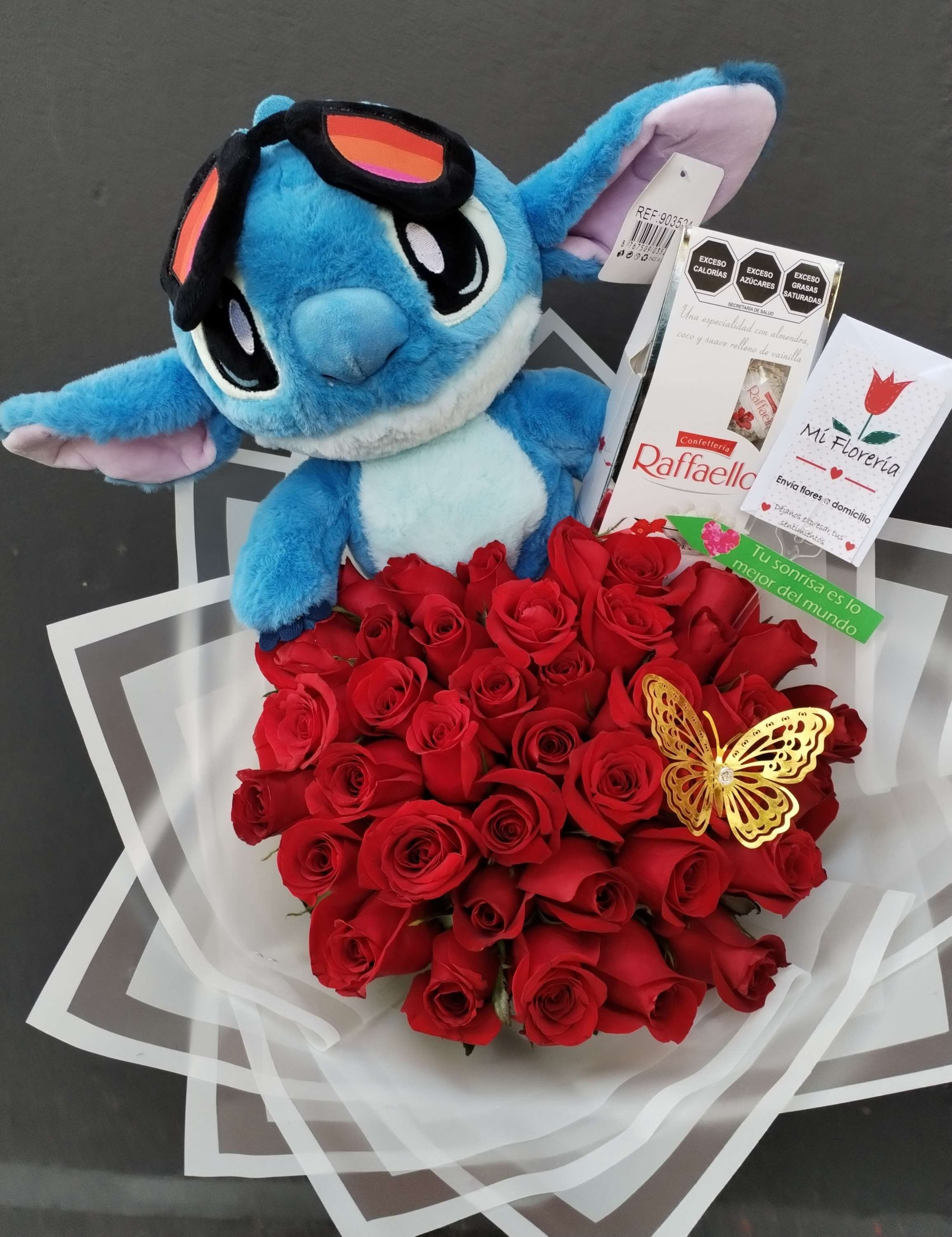 Ramo con peluche Stich y chocolates