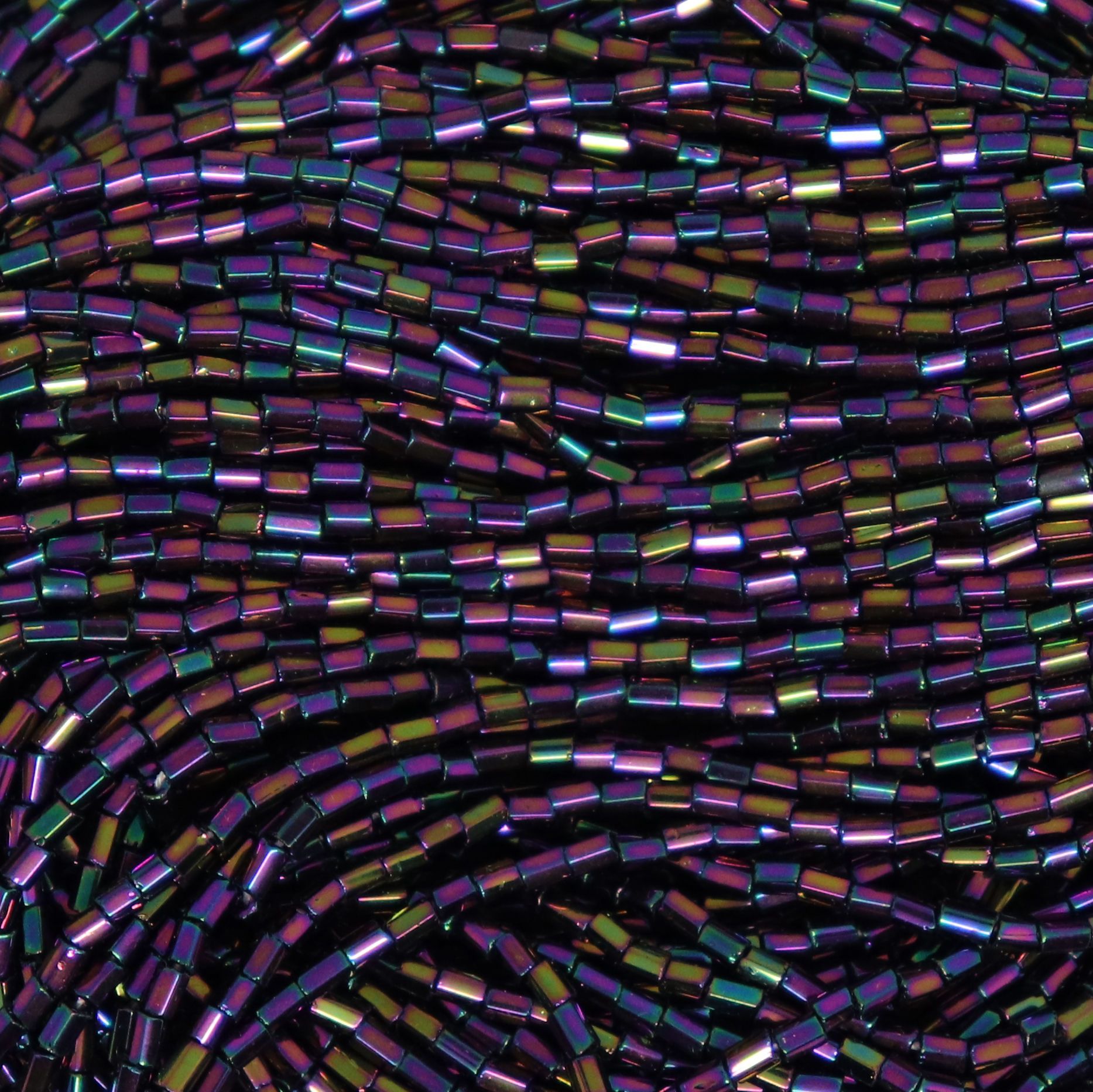 Bugle Bead#1(2mm)- Purple Iris Metallic