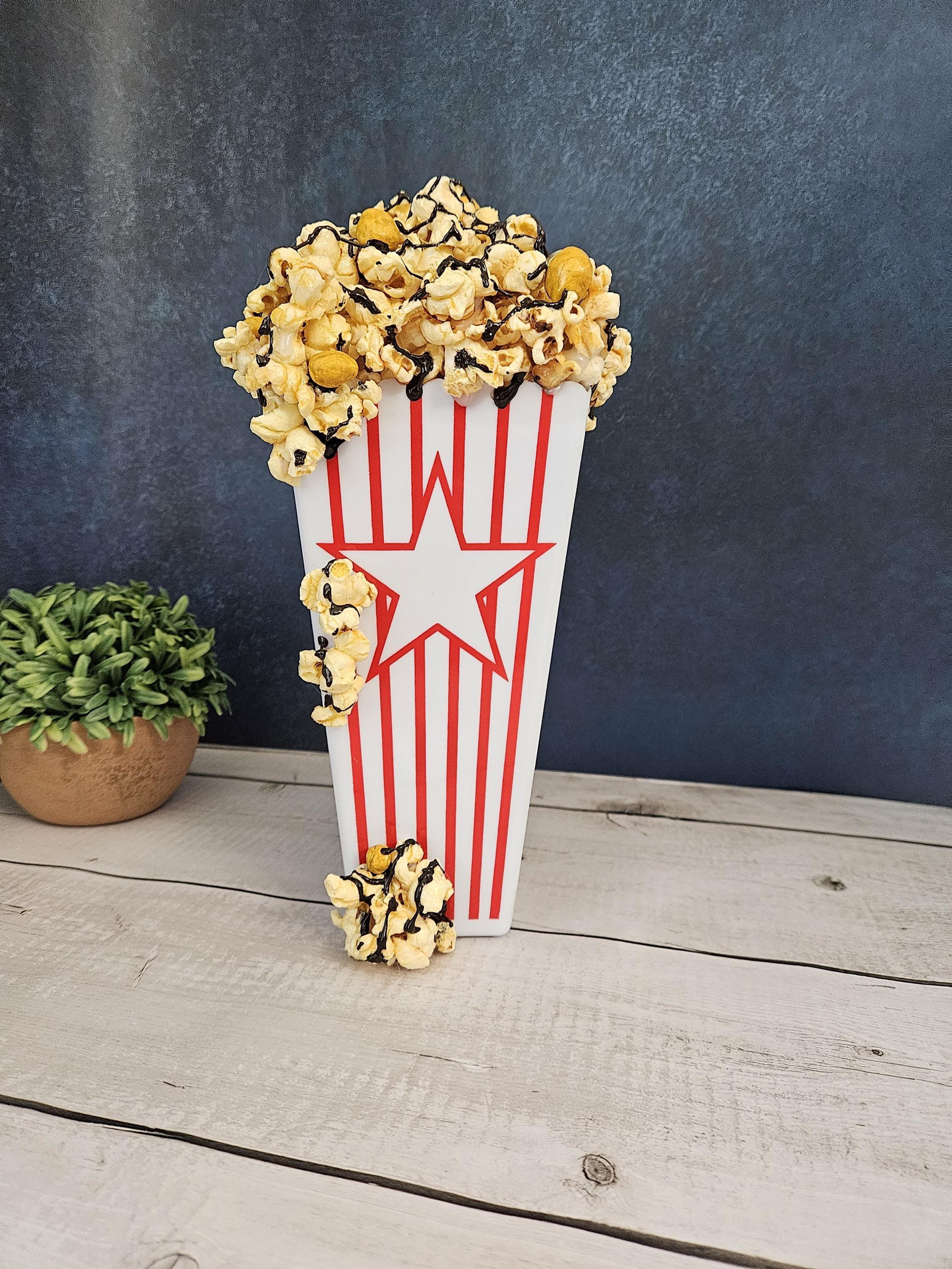 Faux Caramel Popcorn Decor: Movie Night Party Prop