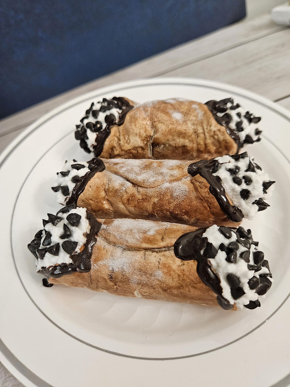 Set of 3 Fake Cannoli